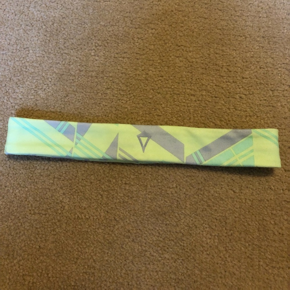 Ivivva (by Lululemon) green headband